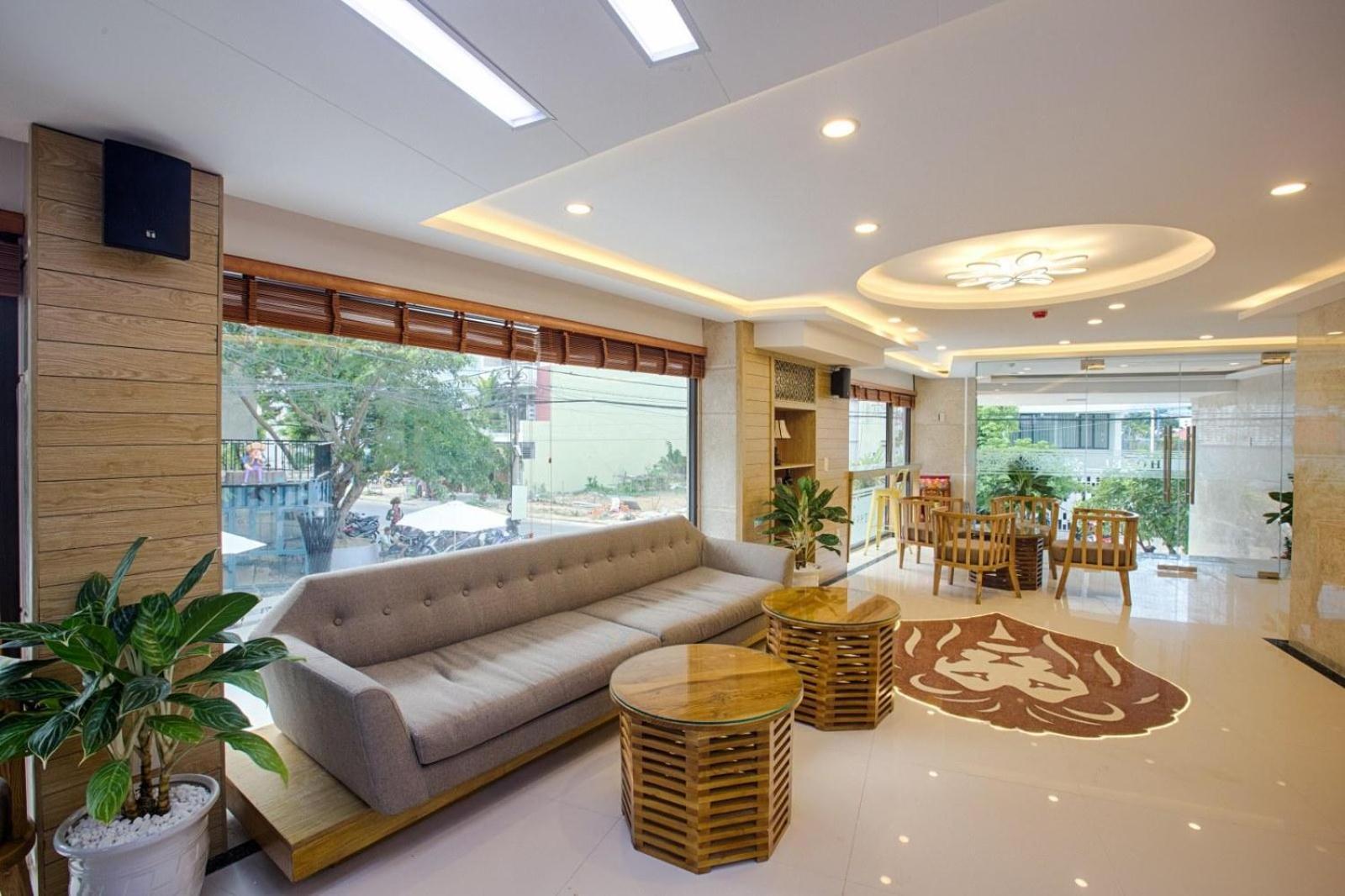Alyssa Hotel Da Nang Buitenkant foto