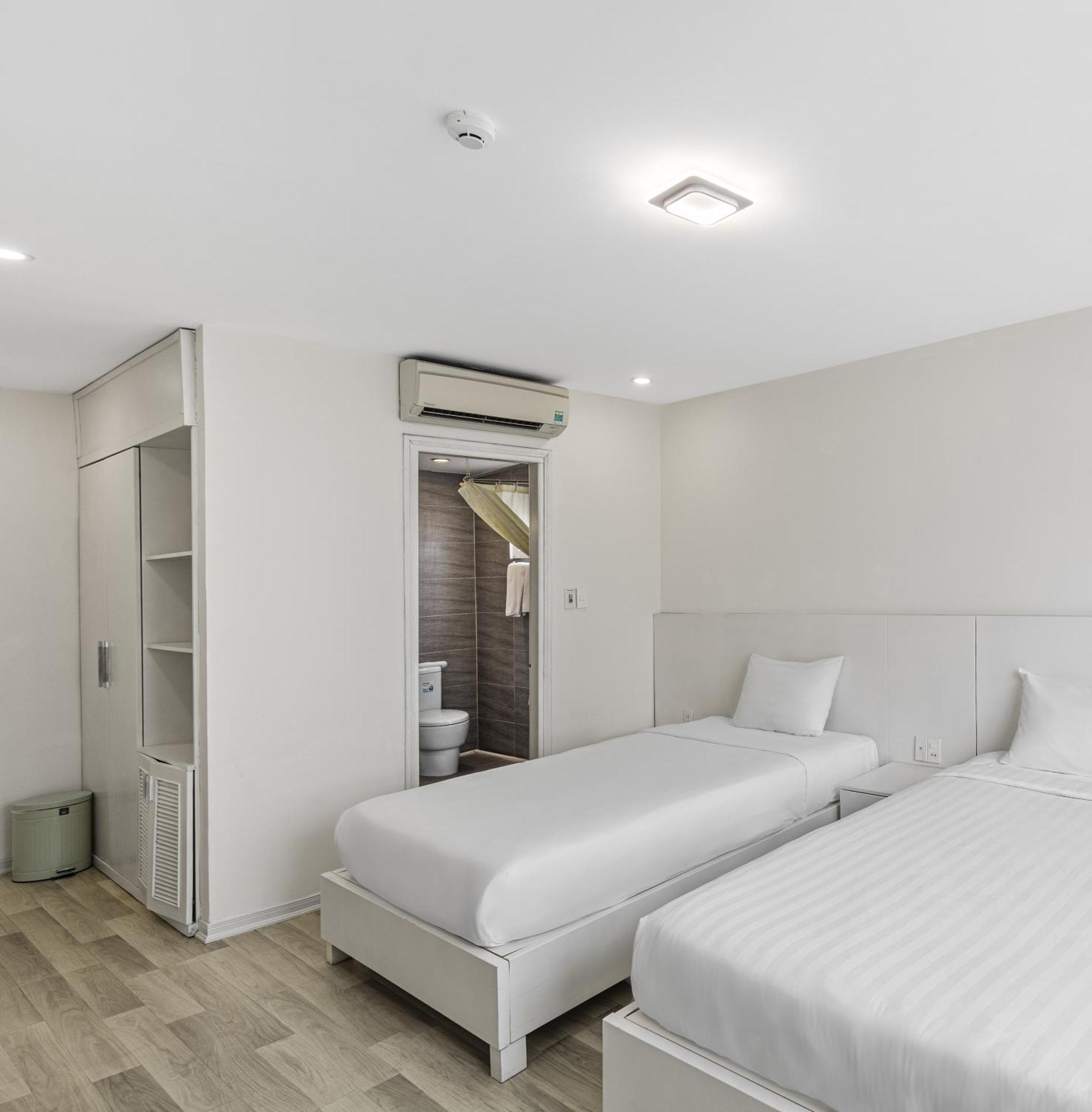 Alyssa Hotel Da Nang Buitenkant foto