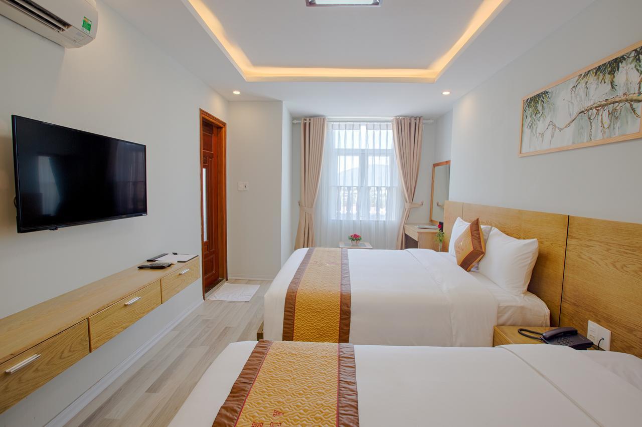 Alyssa Hotel Da Nang Buitenkant foto