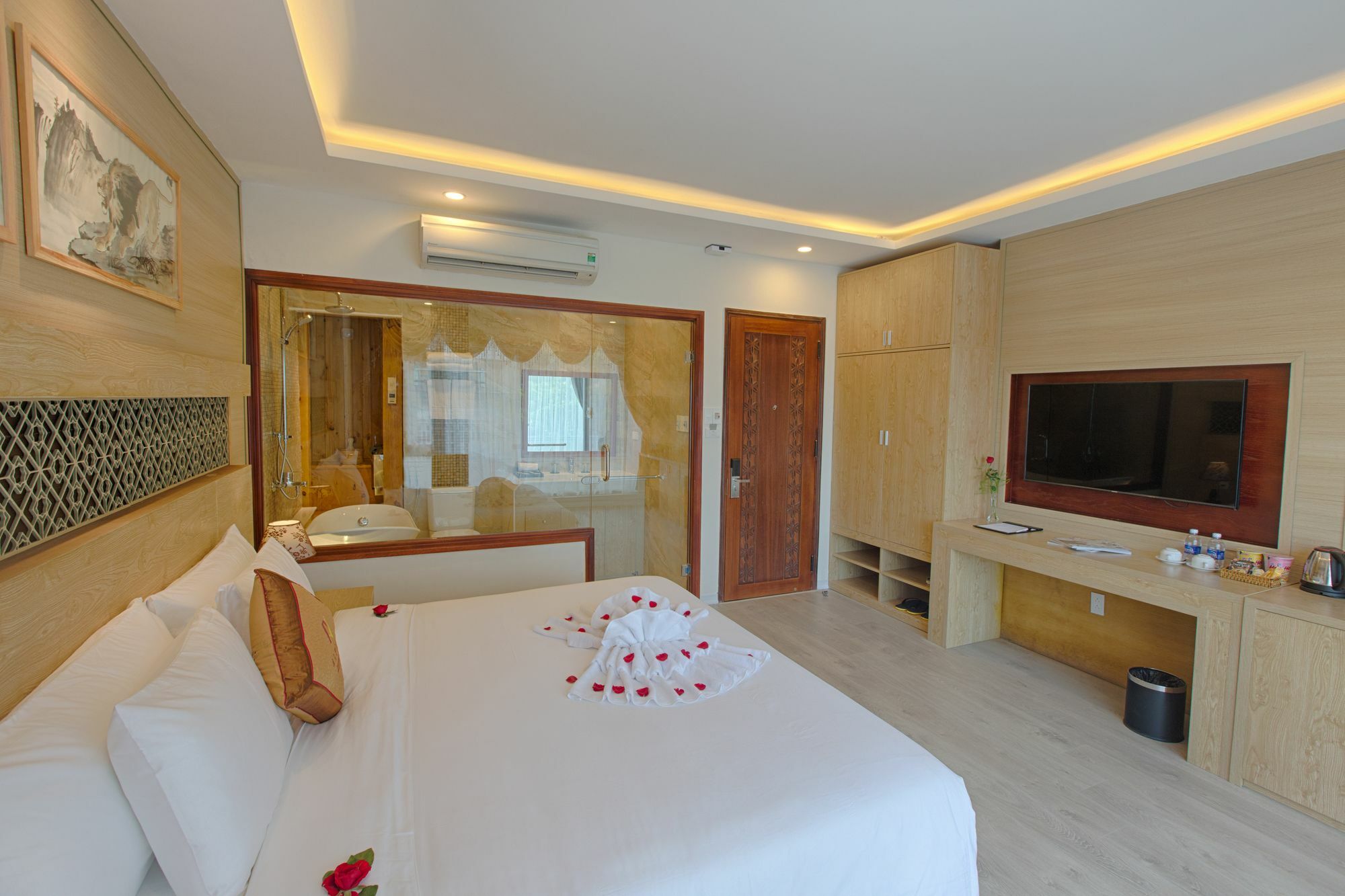 Alyssa Hotel Da Nang Buitenkant foto