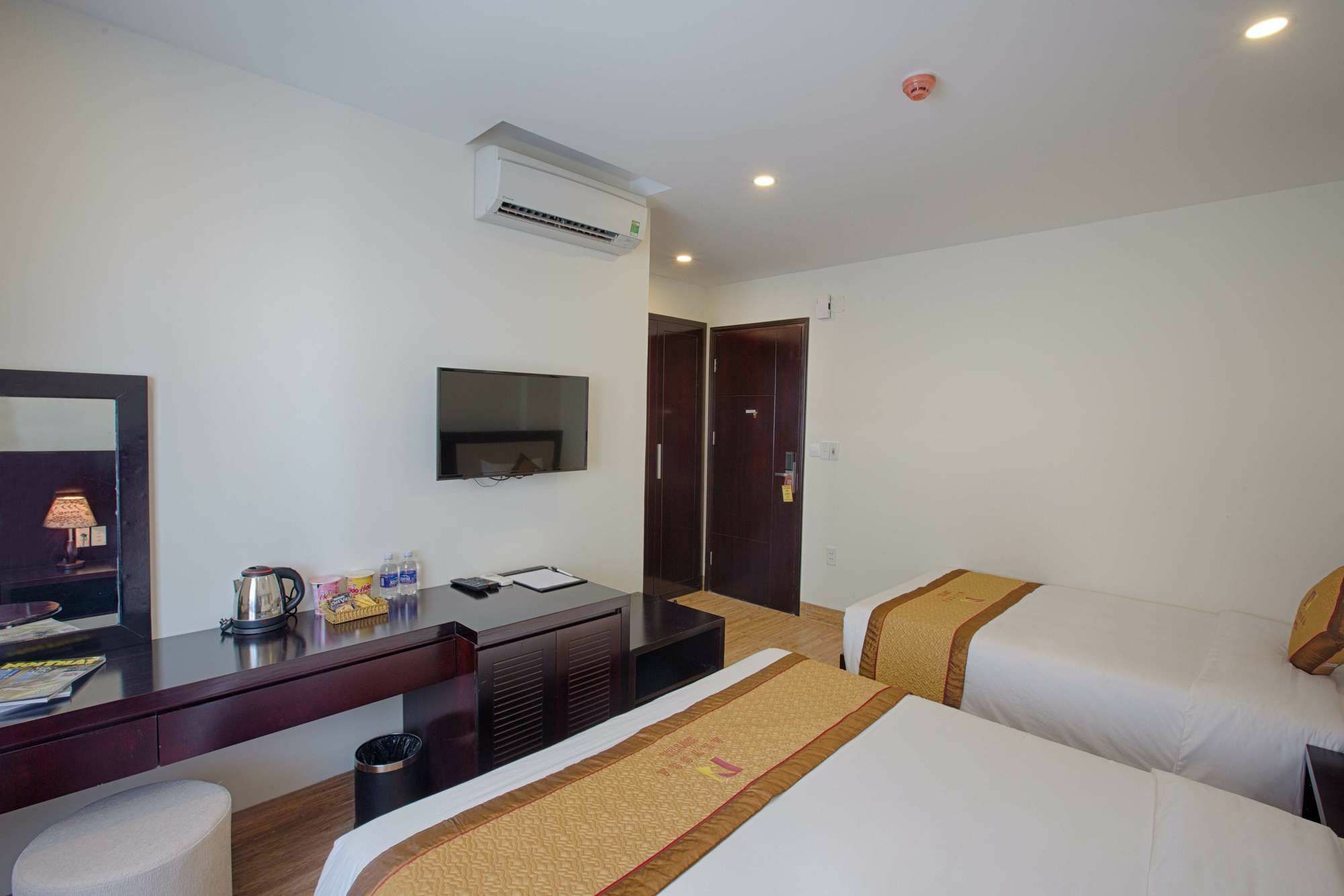 Alyssa Hotel Da Nang Buitenkant foto